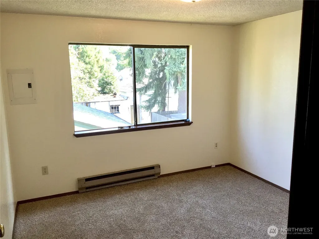 328 Burnett Avenue N Renton WA 98057