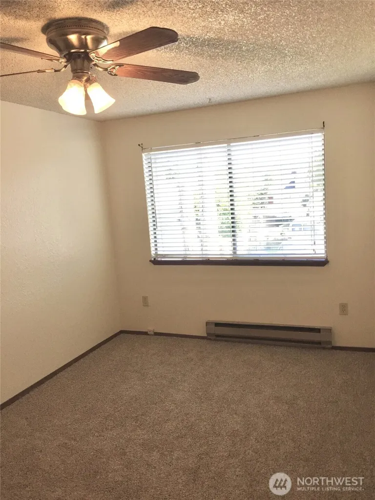 328 Burnett Avenue N Renton WA 98057
