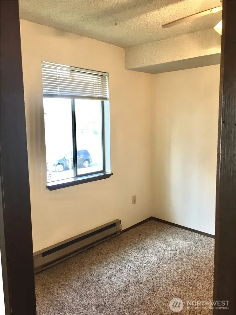 328 Burnett Avenue N Renton WA 98057