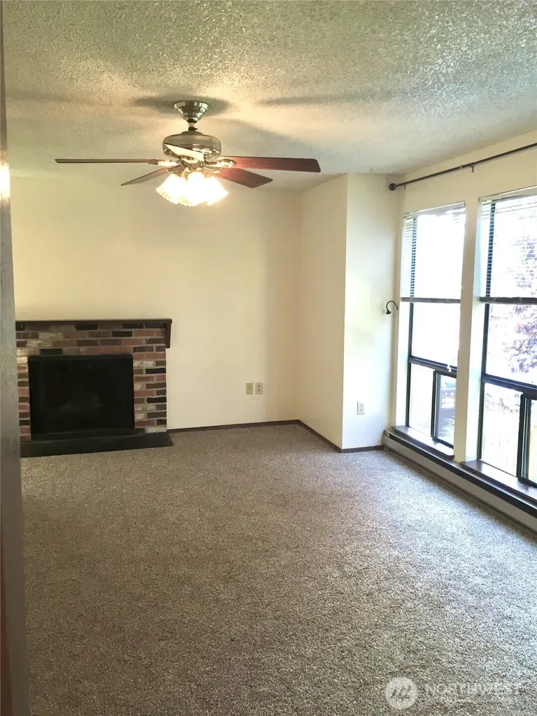328 Burnett Avenue N Renton WA 98057
