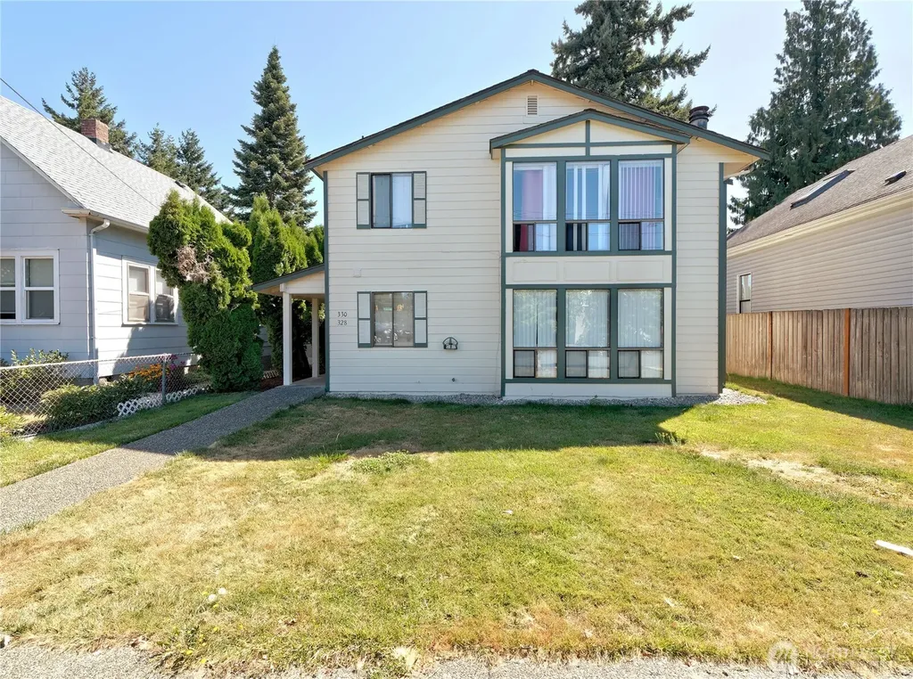 328 Burnett Avenue N Renton WA 98057