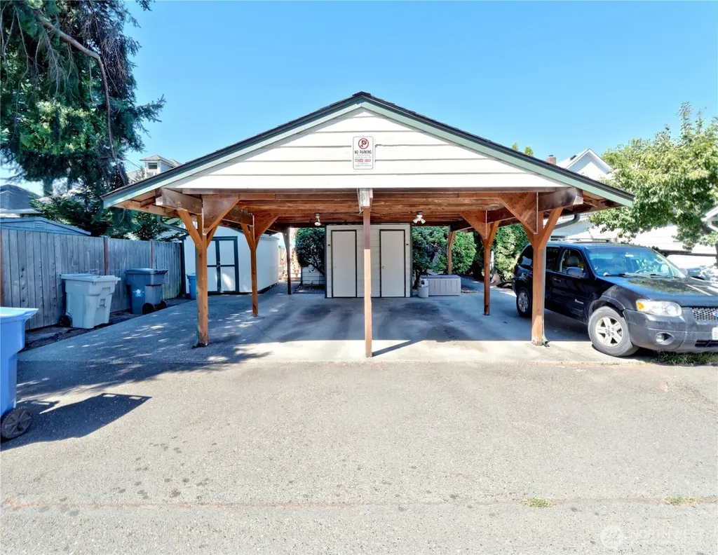 328 Burnett Avenue N Renton WA 98057