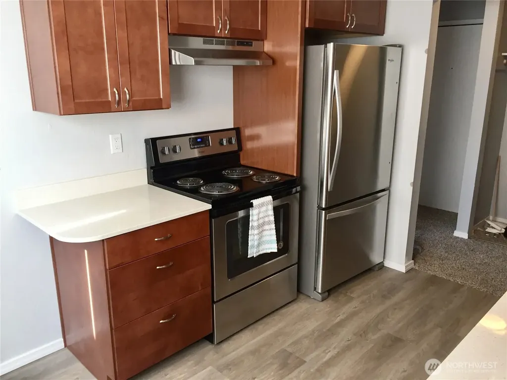 328 Burnett Avenue N Renton WA 98057