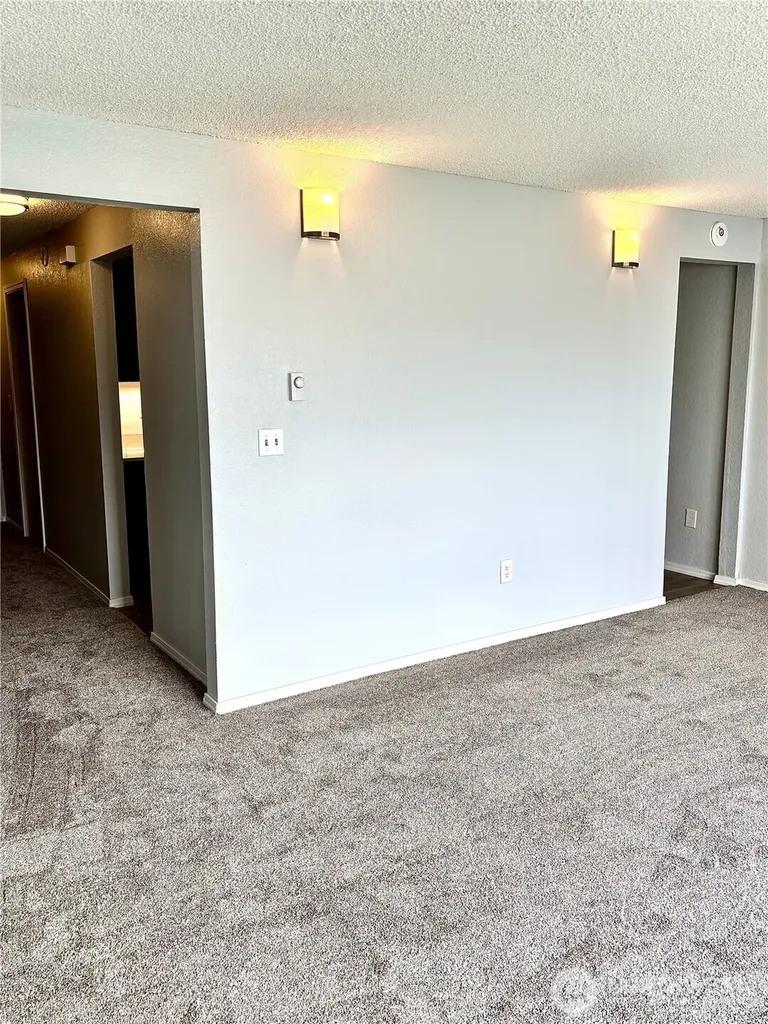 328 Burnett Avenue N Renton WA 98057