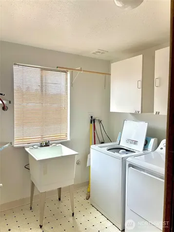 328 Burnett Avenue N Renton WA 98057