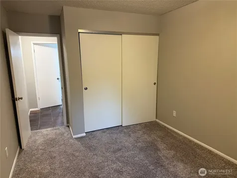 2562 Thorndyke Avenue W Seattle WA 98199