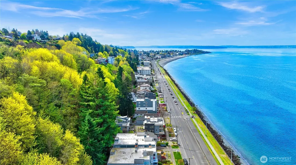 1708 Alki Avenue SW Seattle WA 98116