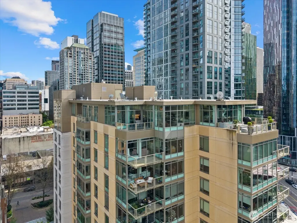 900 Lenora Street Seattle WA 98121