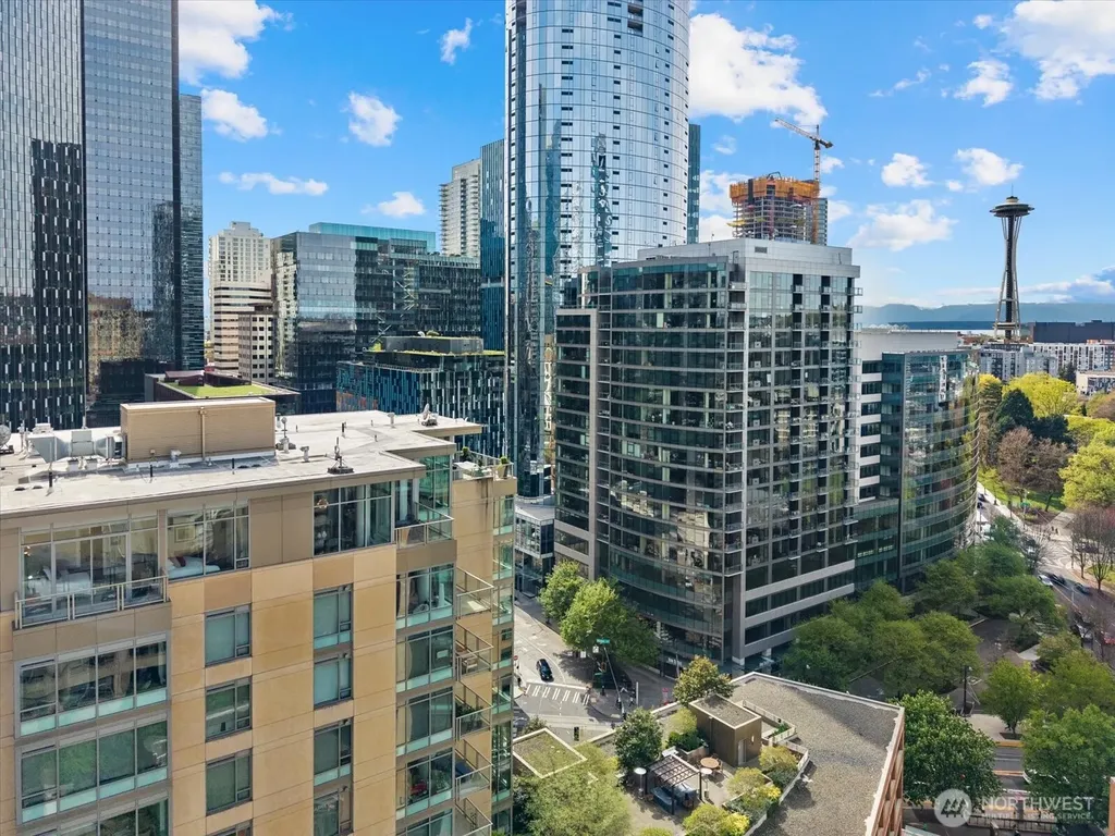 900 Lenora Street Seattle WA 98121