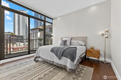 900 Lenora Street Seattle WA 98121