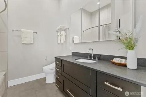 900 Lenora Street Seattle WA 98121