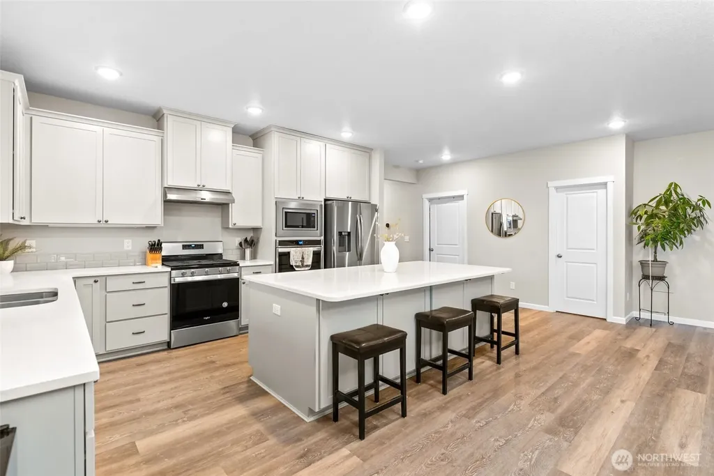 911 NE 7th Avenue Quincy WA 98848
