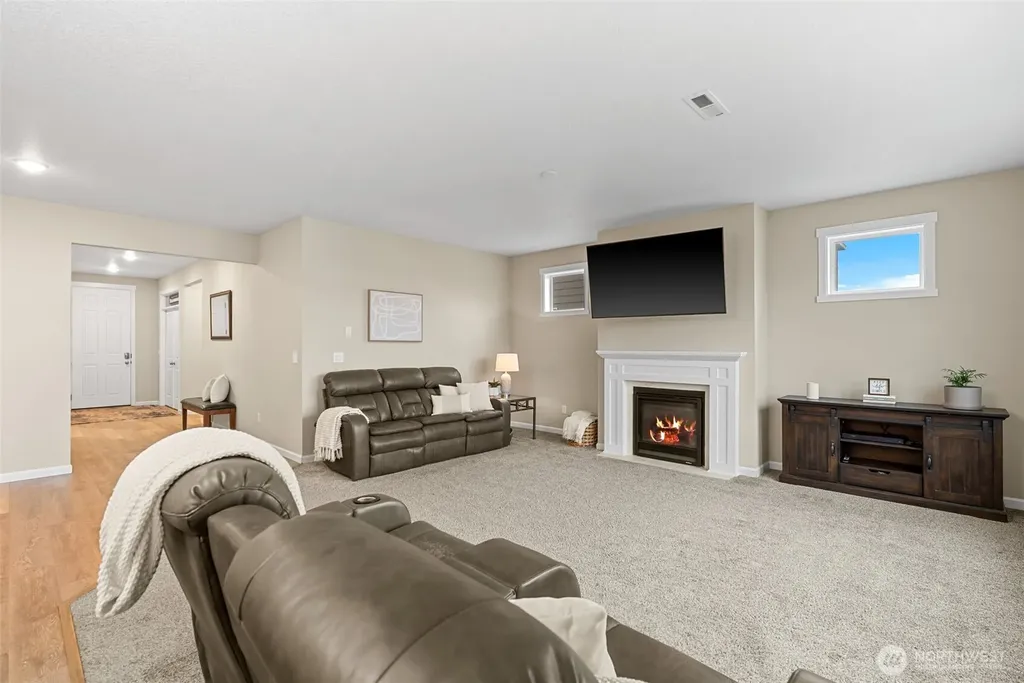 911 NE 7th Avenue Quincy WA 98848