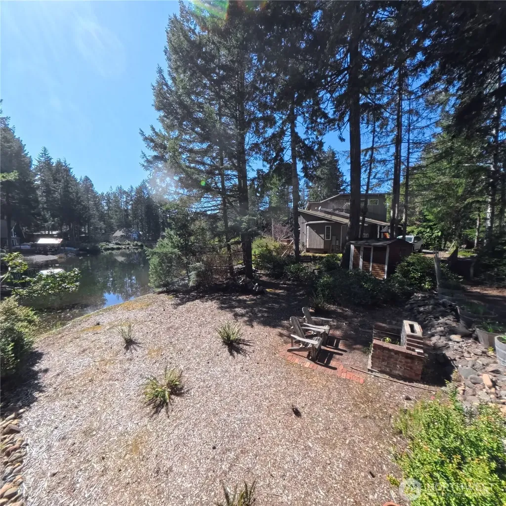 41 N Picnic Drive NW Lilliwaup WA 98555