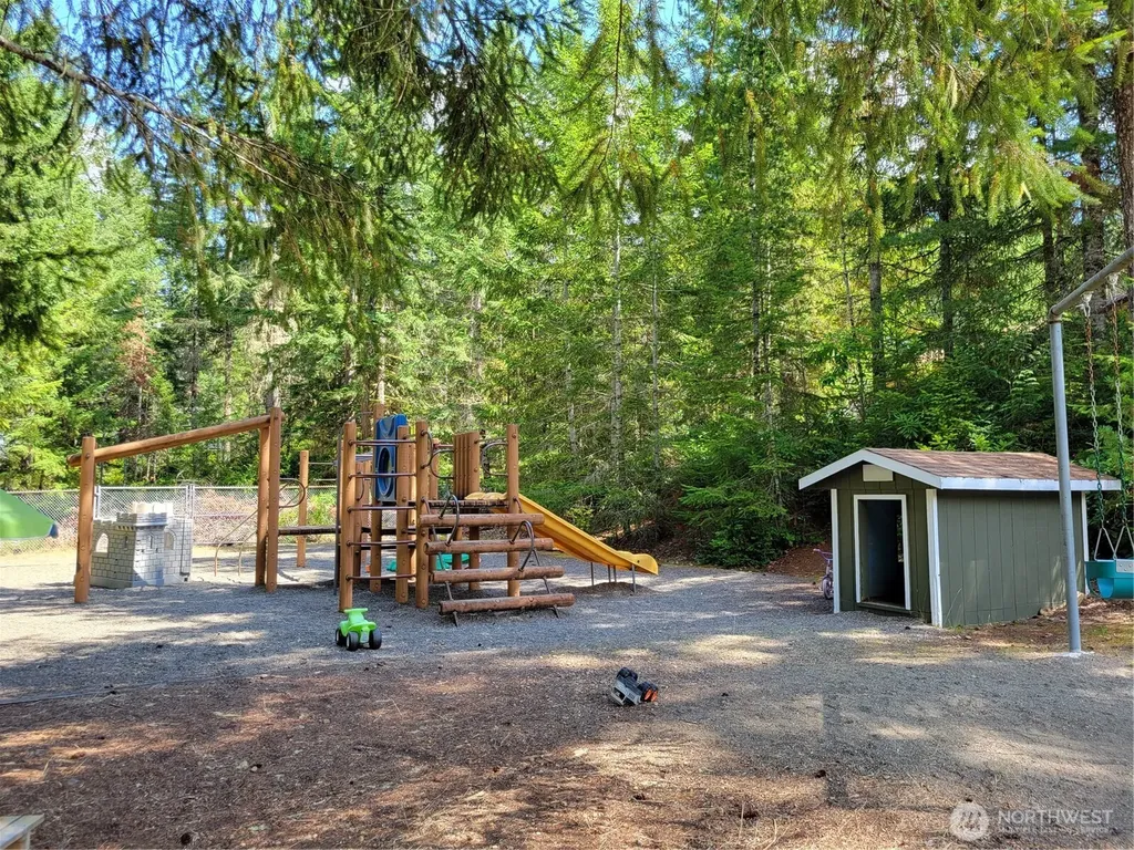 41 N Picnic Drive NW Lilliwaup WA 98555