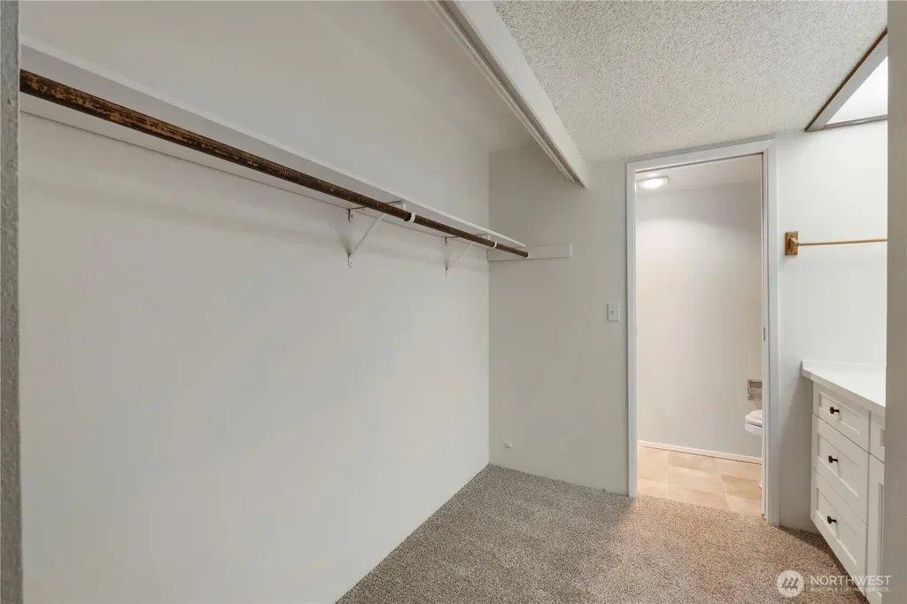 8501 Zircon Drive SW Lakewood WA 98498