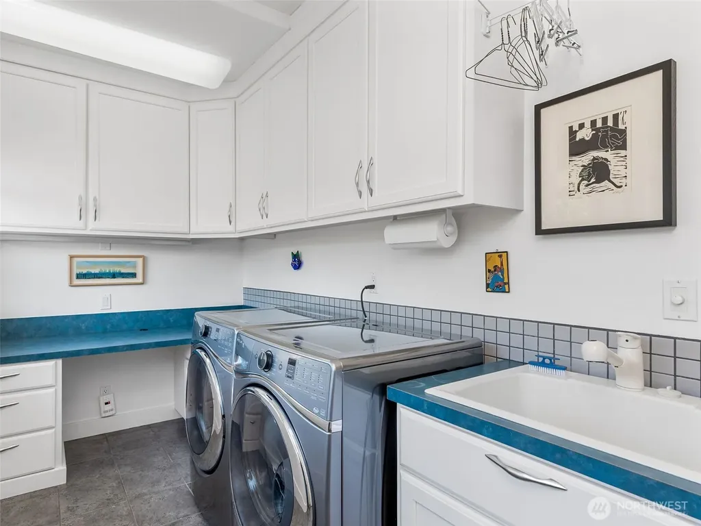 789 W Sims Way Port Townsend WA 98368