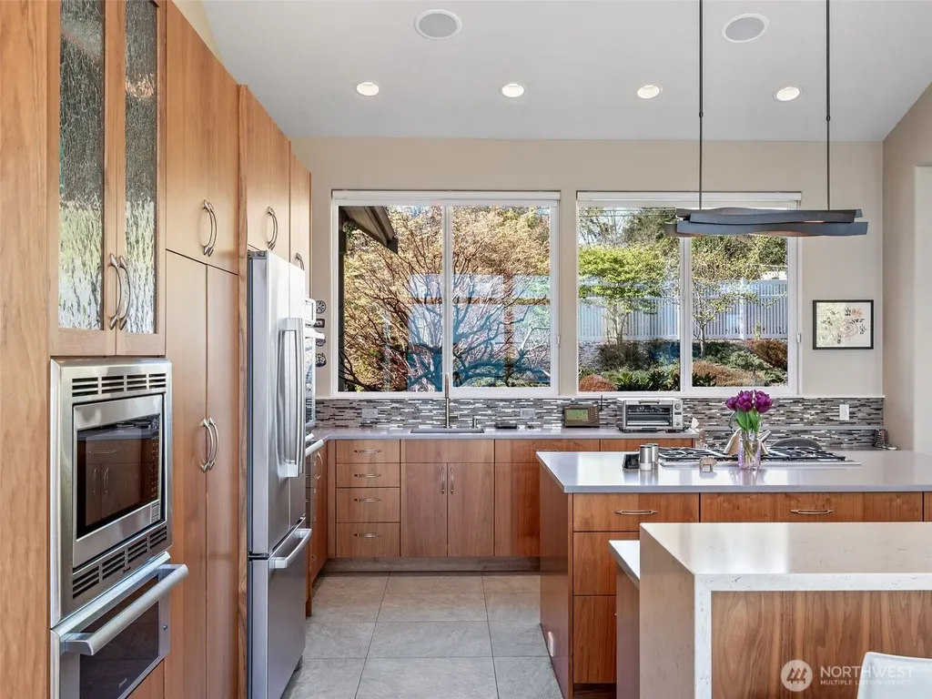 789 W Sims Way Port Townsend WA 98368