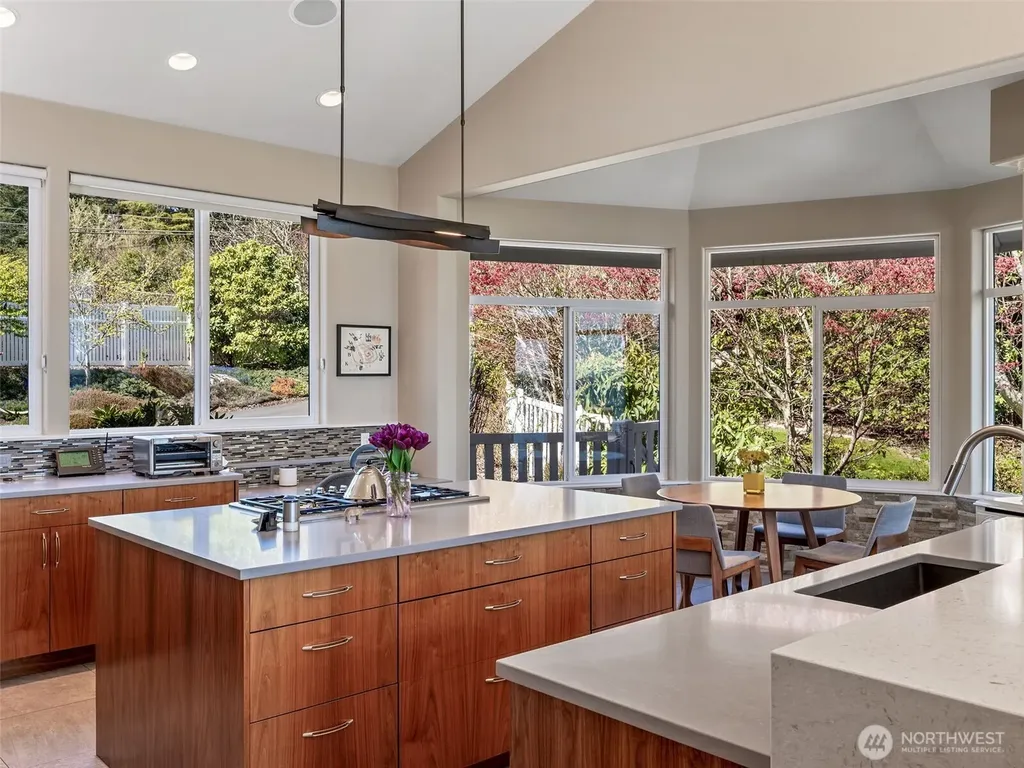 789 W Sims Way Port Townsend WA 98368