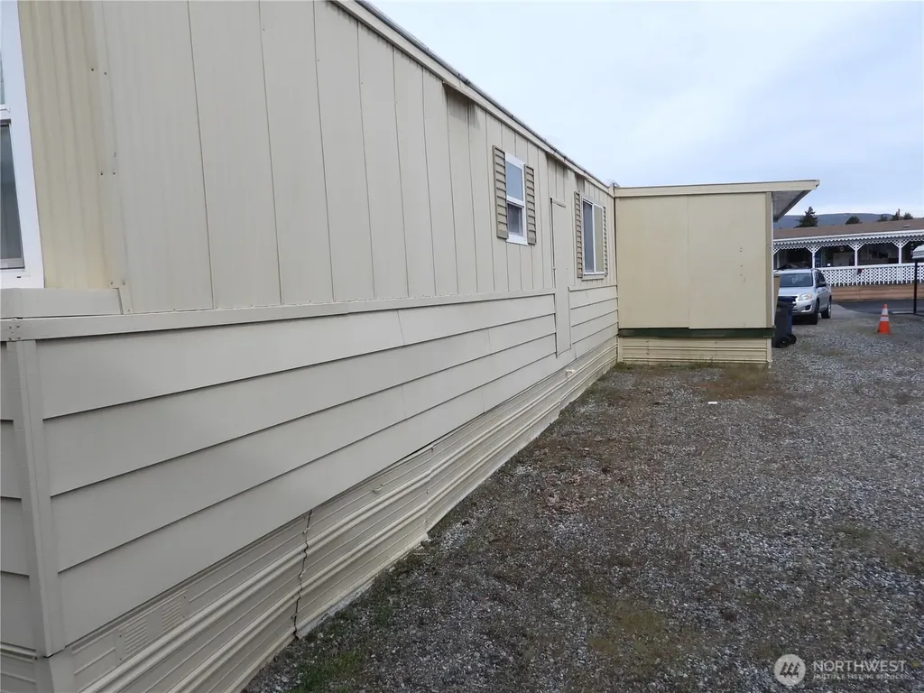 1608 N Western Avenue Wenatchee WA 98801