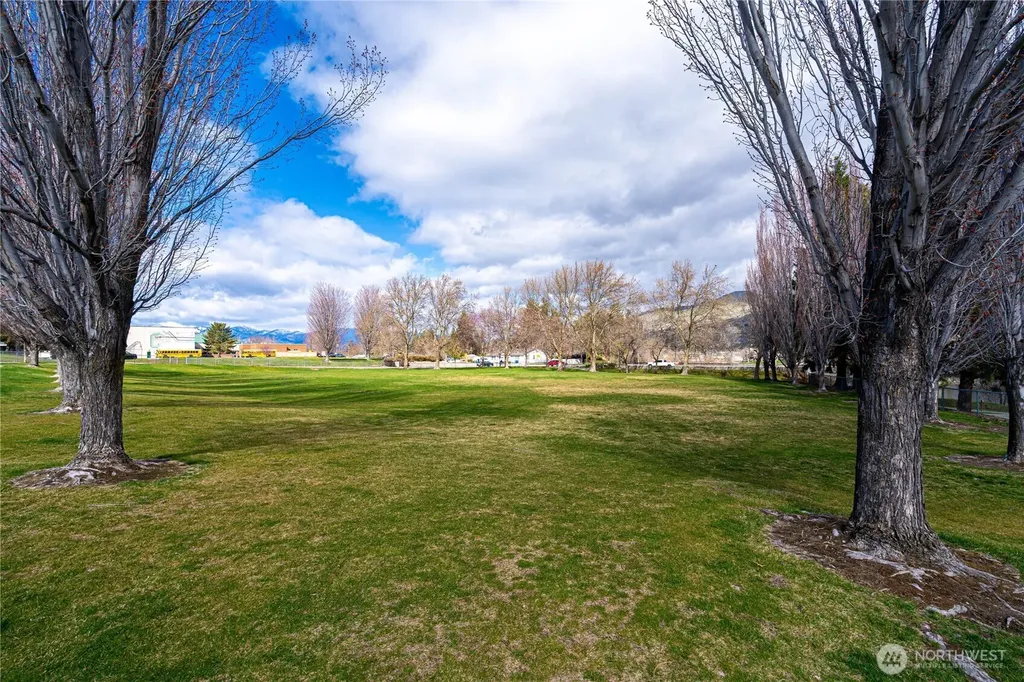 0 E Franklin Street Chelan WA 98816
