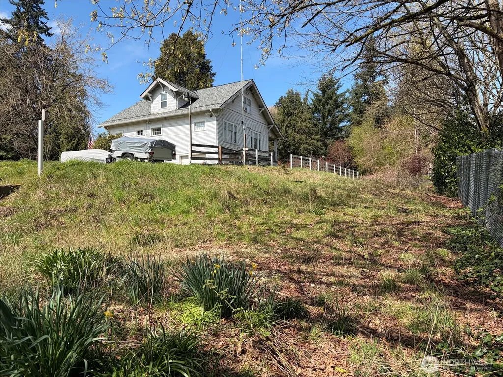 7411 S Langston Road Seattle WA 98178