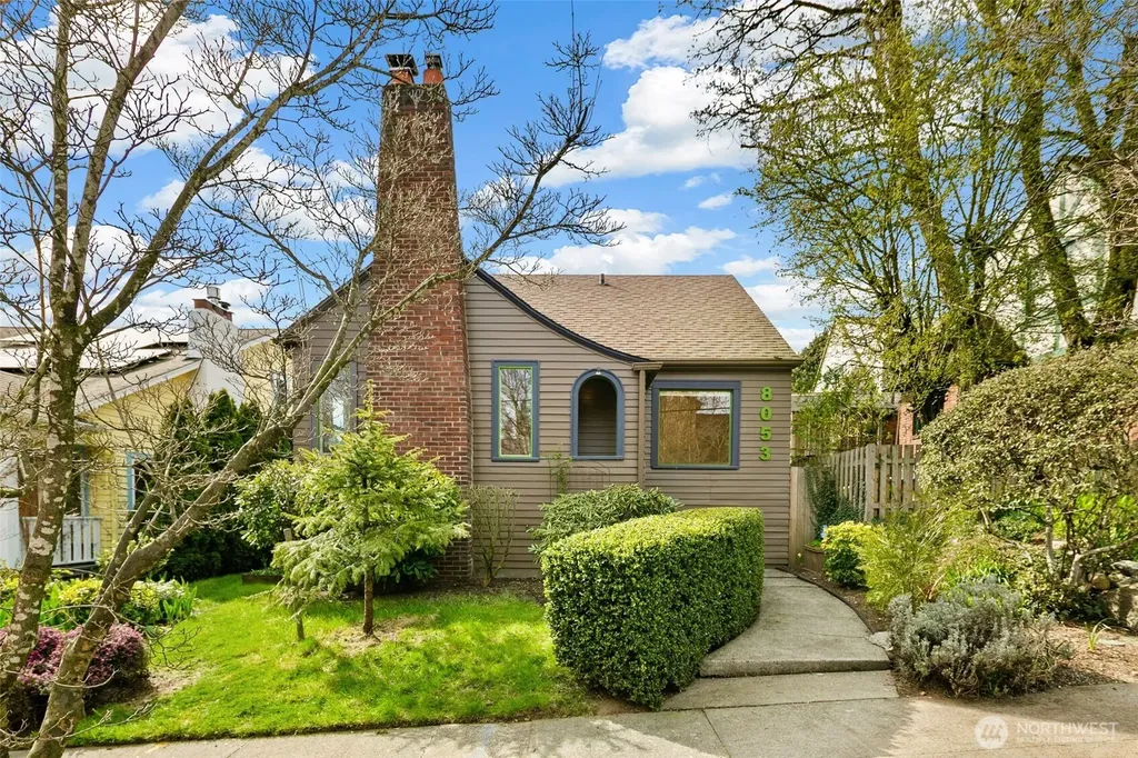 8053 Brooklyn Avenue NE Seattle WA 98115