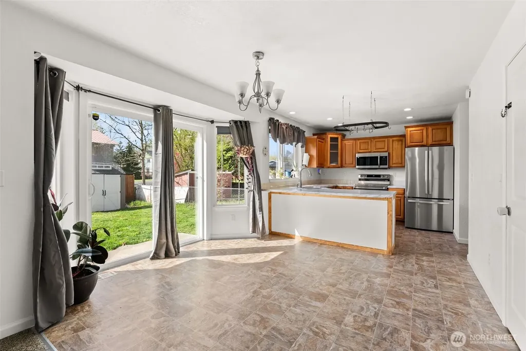 1231 SW Elzina Street Chehalis WA 98532