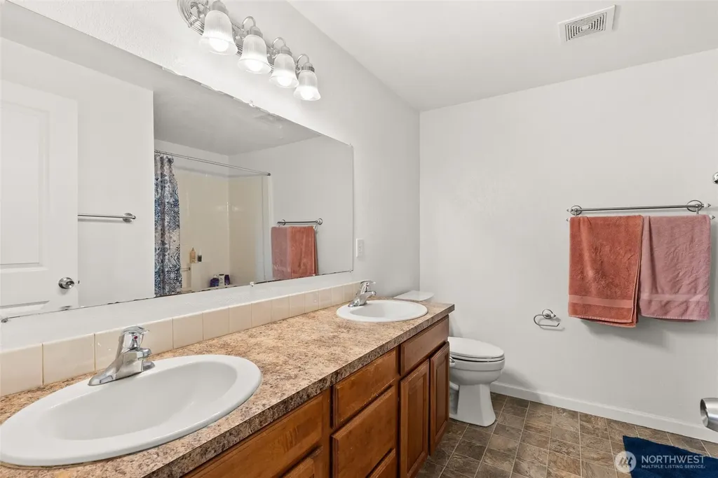 1231 SW Elzina Street Chehalis WA 98532