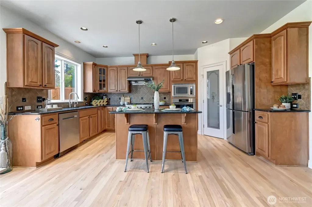 8032 124th Court NE Kirkland WA 98033