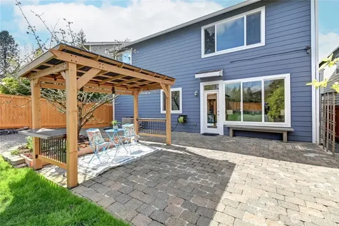 8032 124th Court NE Kirkland WA 98033