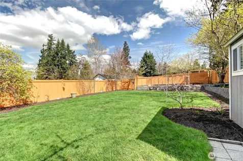 8032 124th Court NE Kirkland WA 98033