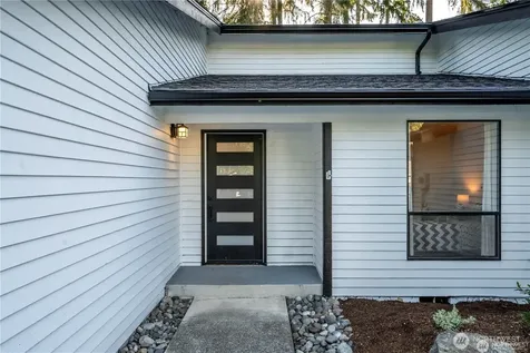 13820 72nd Avenue E Puyallup WA 98373
