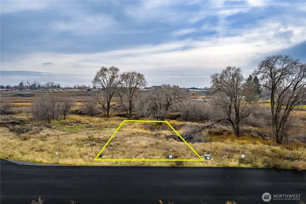20 Valley Road NE Moses Lake WA 98837