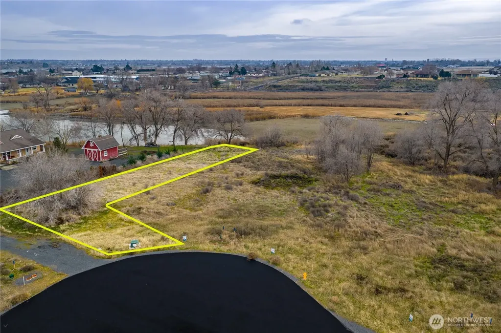 16 Valley Road NE Moses Lake WA 98837