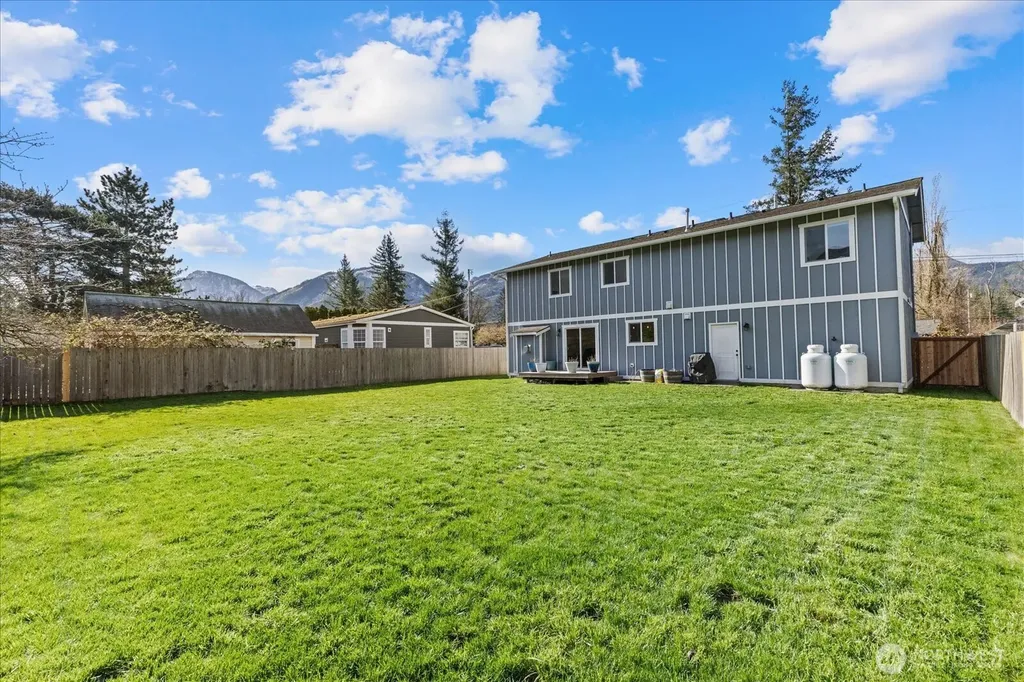 315 Orchard Avenue Gold Bar WA 98251