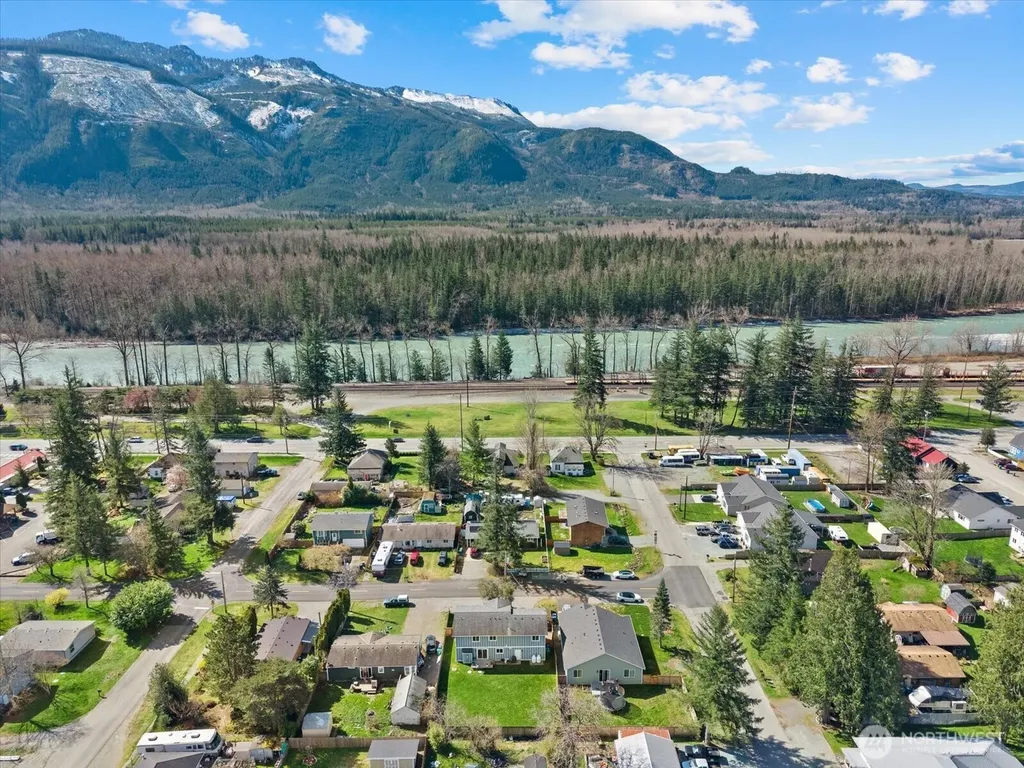 315 Orchard Avenue Gold Bar WA 98251