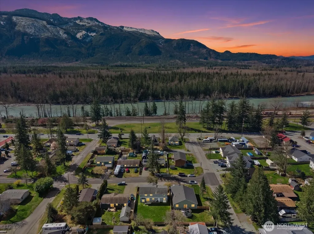 315 Orchard Avenue Gold Bar WA 98251