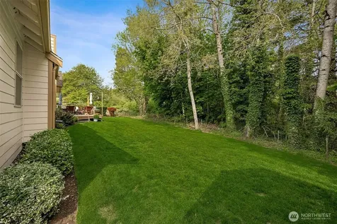 1703 25th Street Pl SW Puyallup WA 98371