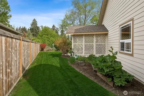 1703 25th Street Pl SW Puyallup WA 98371