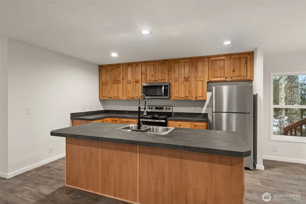 175 Boyd Road White Pass WA 98377