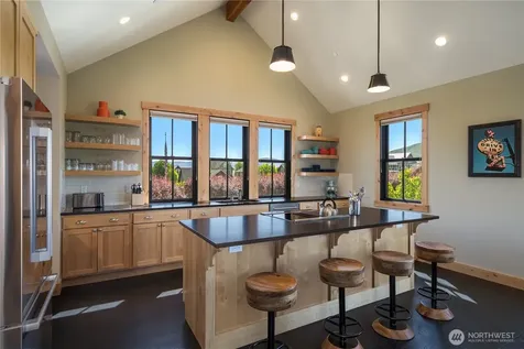 168 Jackrabbit Lane Chelan WA 98816