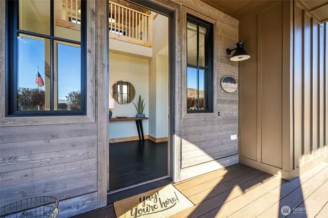 168 Jackrabbit Lane Chelan WA 98816