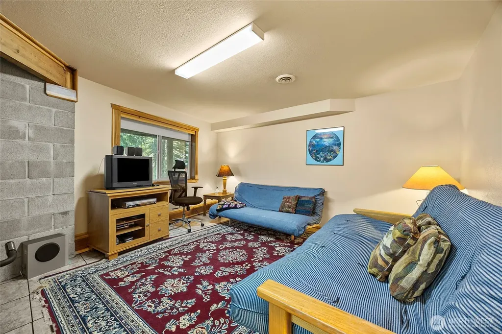 106 Timber Trail Packwood WA 98361