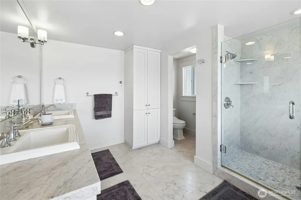 15628 Point Monroe Drive NE Bainbridge Island WA 98110