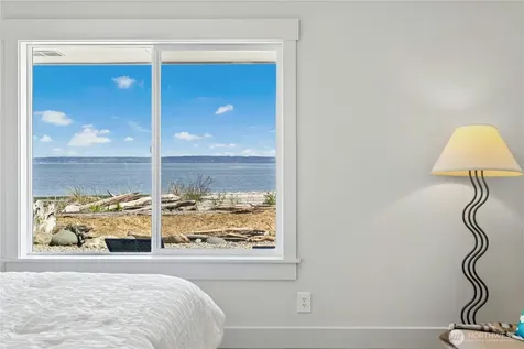 15628 Point Monroe Drive NE Bainbridge Island WA 98110