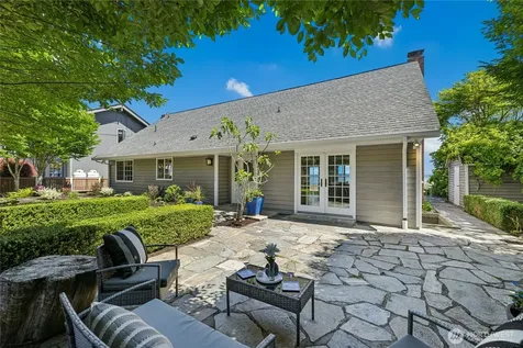 15628 Point Monroe Drive NE Bainbridge Island WA 98110