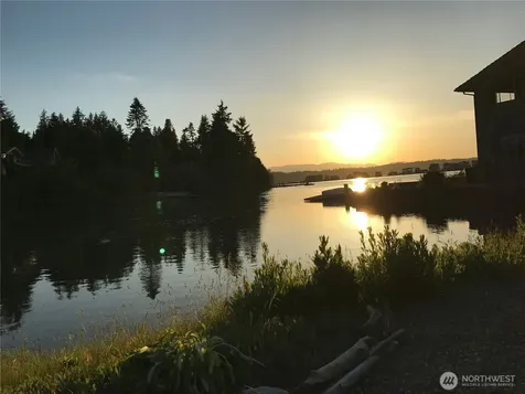 15628 Point Monroe Drive NE Bainbridge Island WA 98110