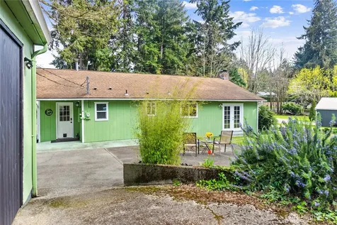2457 Rocky Point Road NW Bremerton WA 98312