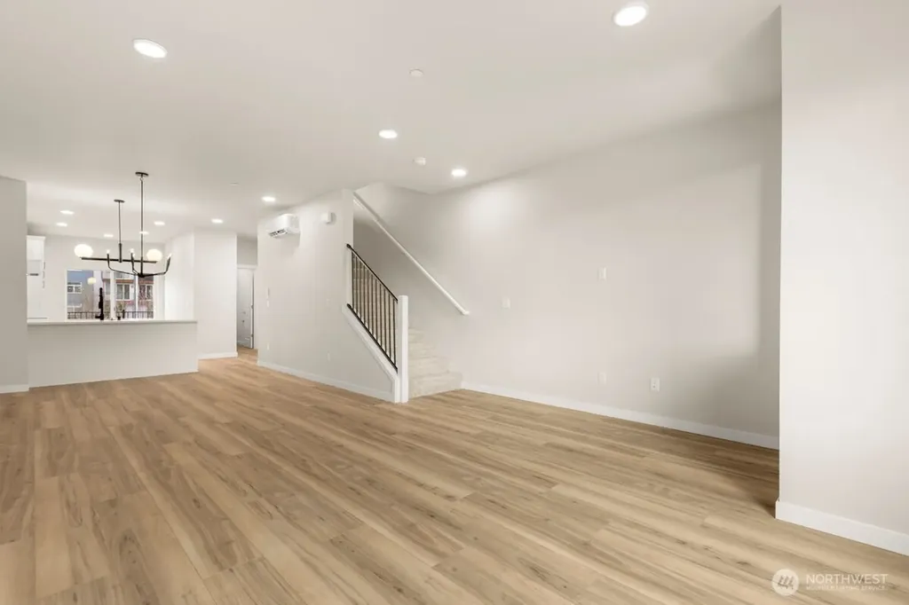 16823 Alder Way Lynnwood WA 98037